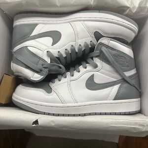 Men's Nike Air Jordan High OG ‘Stealth’ Sneakers - White and Gray